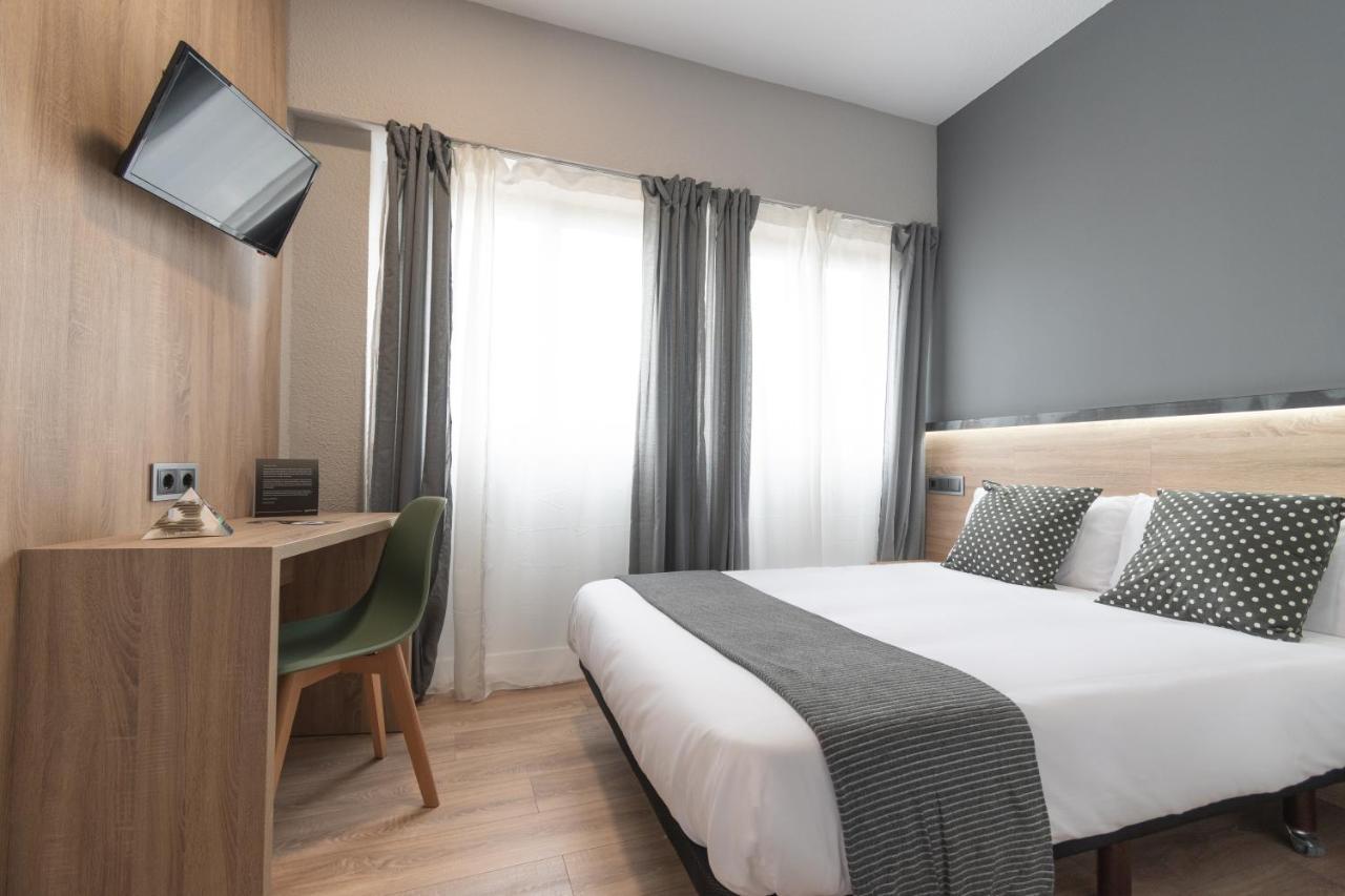 Alda Centro Pamplona Hotel Kültér fotó
