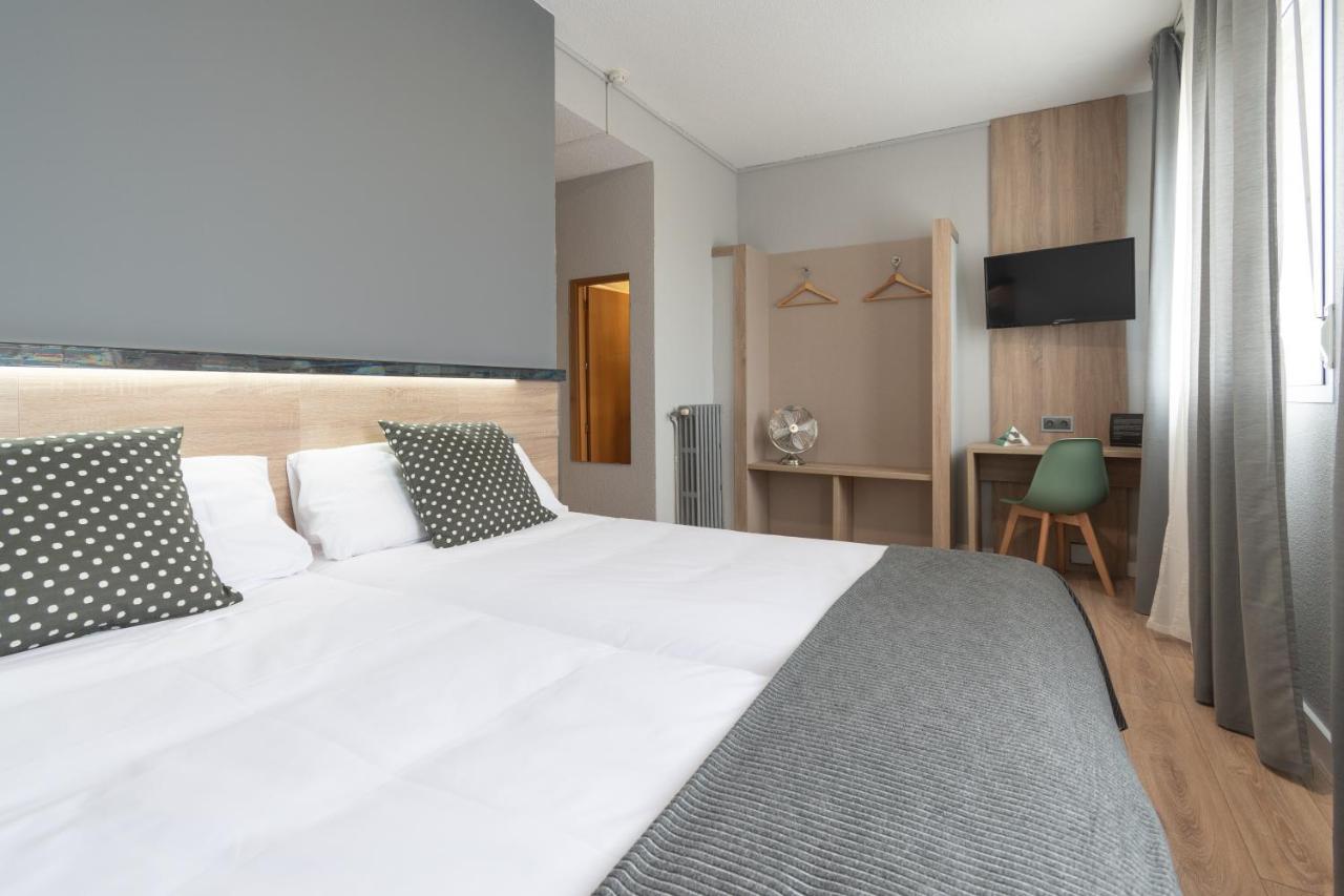 Alda Centro Pamplona Hotel Kültér fotó