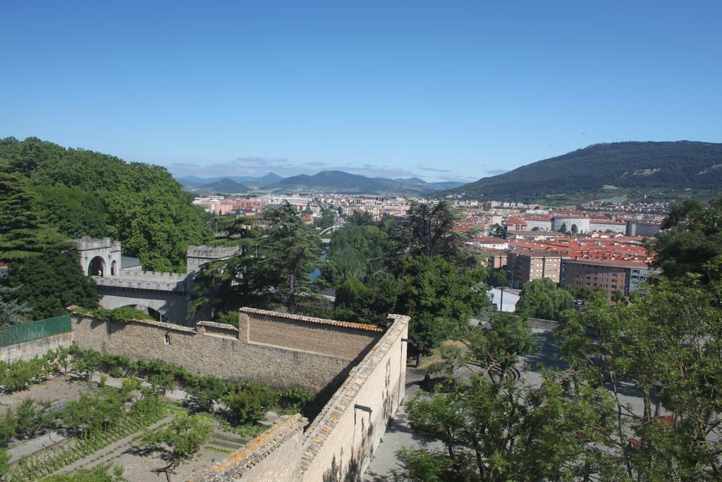 Alda Centro Pamplona Hotel Szoba fotó